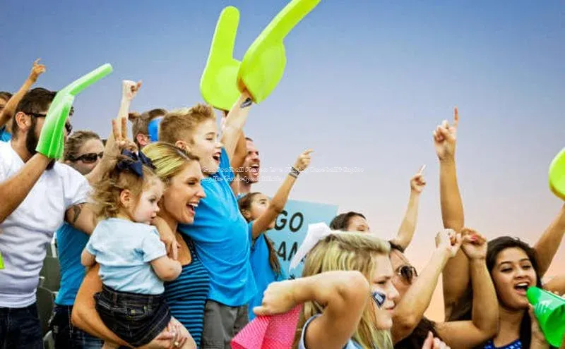 非凡娱乐appARGA公司Can Football Players Love Playing Baseball? Exploring the Cross-Sport Affinity